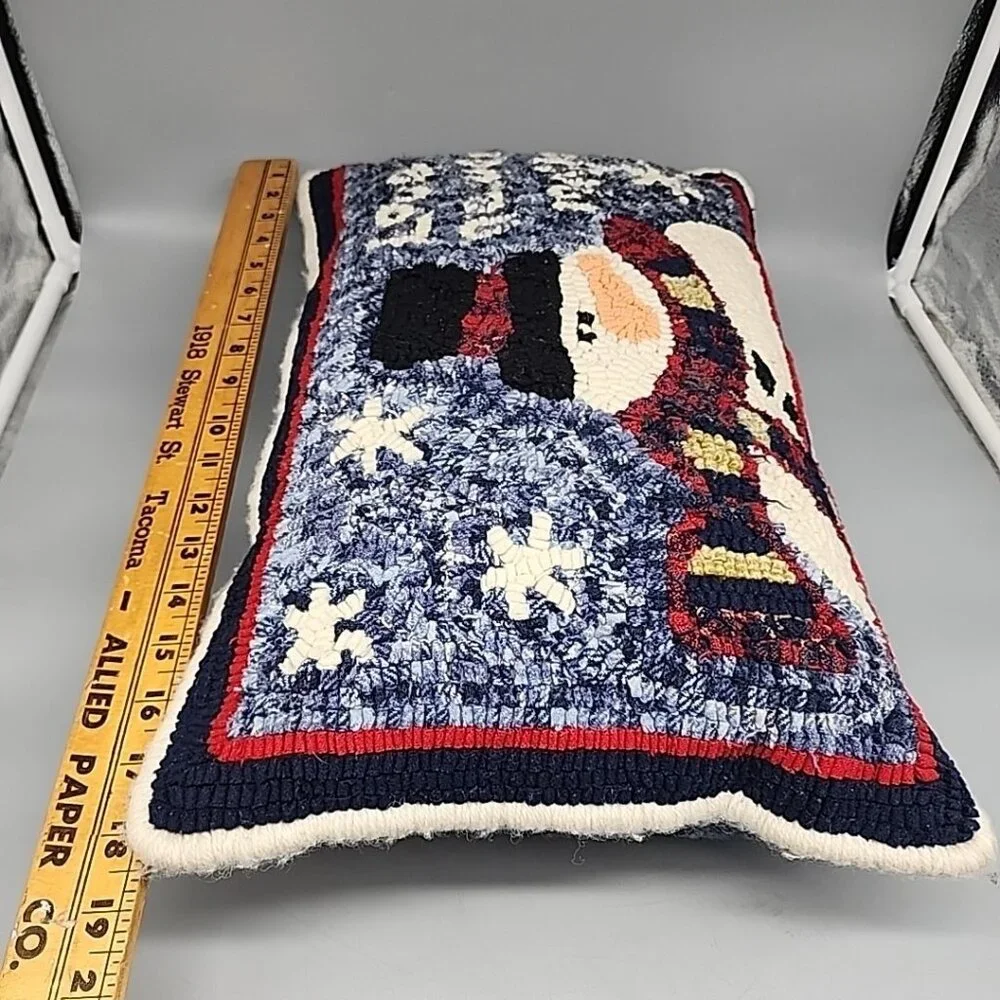 Christmas Tapestry Pillow Snowman Love Never Melts 18x12
